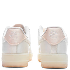 Women's Air Force 1 '07 LV8 - Sail/Sail/Barely Orange