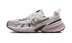 V2K Run WMNS "Platinum Tint/Summit White/Cave Stone/Metallic Silver" FD0736 010