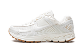 WMNS Zoom Vomero 5"SAIL GUM" HM5886 133