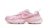 V2K Run WMNS"Pink Foam Arctic Pink" HJ5269 600