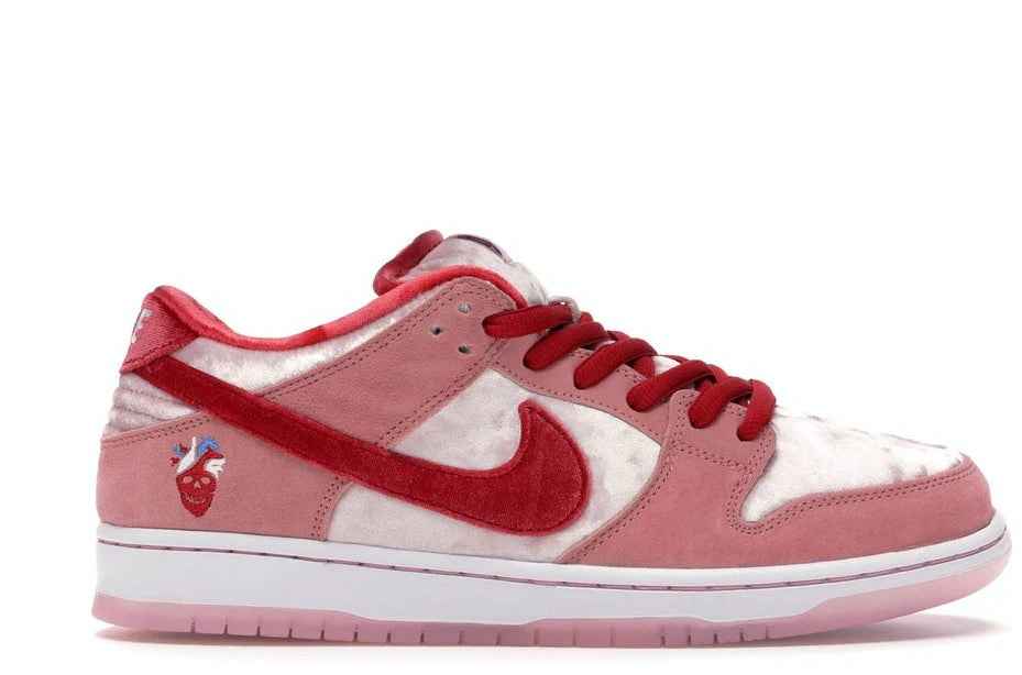 Dunk Low StrangeLove Skateboards (Regular Box)