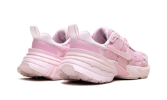 V2K Run WMNS"Pink Foam Arctic Pink" HJ5269 600